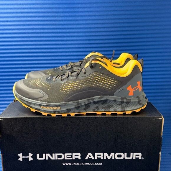 Size 8- Men’s Under Armour Charged Bandit Trail 2 3024186-104 Running Shoes NEW - Picture 2 of 8